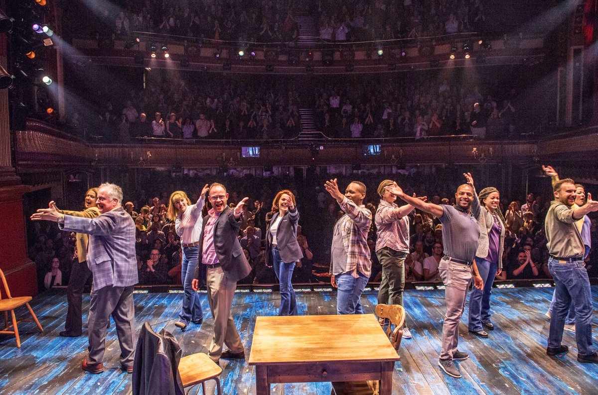 ComeFromAwayUK's tweet image. Jaysus we're HAVING A TIME here in the West End! 😆 

We loves seeing our Come From Aways fill up the @Phoenix_Ldn every night. You've made each of our 300 performances in London one to remember! 💙💛

📸 @CraigSugden