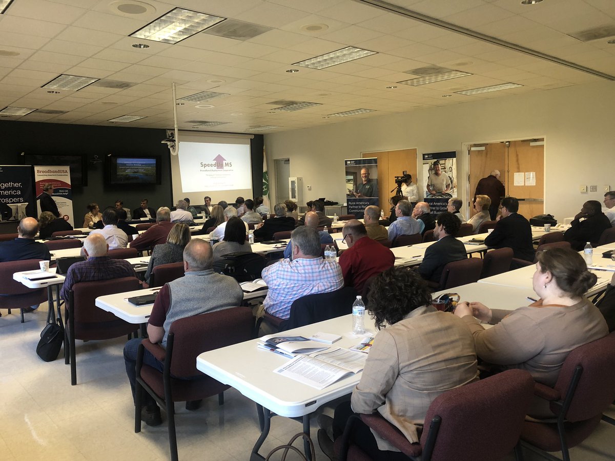 JFFerg's tweet photo. Packed house at the #MSRuralBroadbandSummit in Verona today. @MSFarmBureau is a proud partner. @RD_Mississippi https://t.co/pXyT4MbFVb