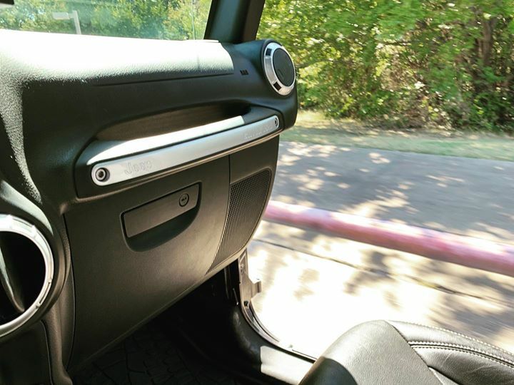 JeepinOutfitter's tweet image. Out enjoying some great doorless fall weather today.
#jeep #jeeplife #doorless #texasweather #txwx #fall #adventuremobile #adventurerig #jeepjk #doorlessjeep #jku #jkuon37s #optoutside #explore #gooutside #gooutdoors