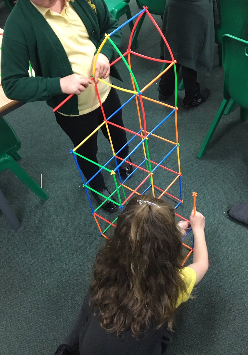 katesutton70's tweet photo. We loved Science Club today @burlingtonjnr #loveSTEM #tinkering #creatingshapes #buildingstructures #futureengineers https://t.co/fuyzRMXRIC