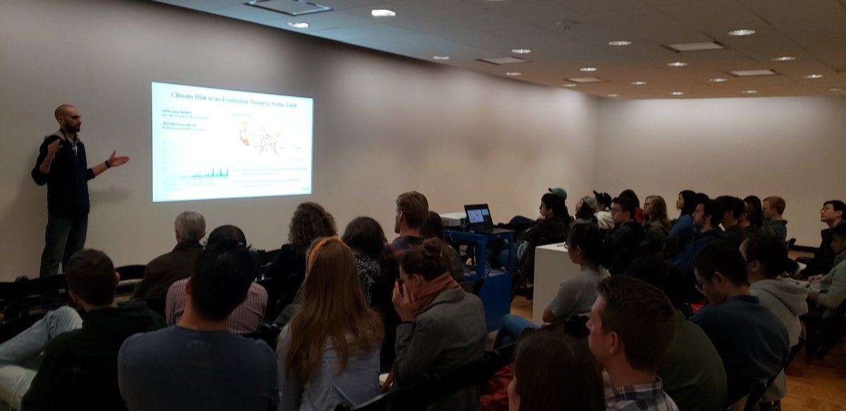 Full house for tonight's <a href="/PennMUSA/">PennMUSA</a> lecture by <a href="/climate_risQ/">risQ</a>'s Evan Kodra. 

Evan explaining which private or public sector stakeholders have the incentive to protect their investments from #ClimateChange risk.

Now showing how RisQ's analytics help stakeholders price that risk.