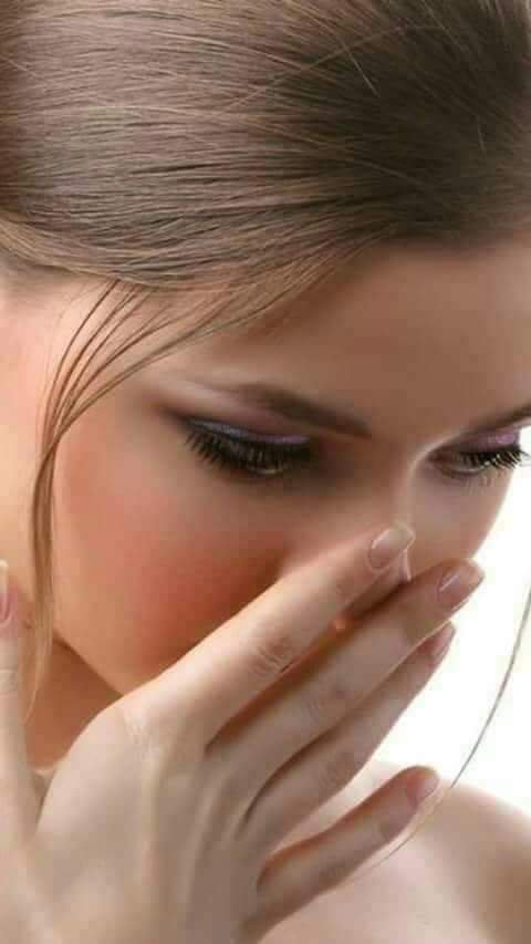 nona_nafea's tweet photo. "في النُّضج هناك شيء مريحٌ ومرعب في آنٍ واحد هو أنك تصل إلى مرحلةتستطيع التخلّي فيها عن أي شيءأي شيءٍ مهما كان عزيزا أو يشكّل في حياتك حيّزاً كبيراً ستصل إلى مرحلةٍ لا تبالي بمن يحاربك ولن تجاري من يجا��لك ولن تعادي من يعاديك في النضج ستكون في عالم وكل من حولك في عالم آخر❣️ https://t.co/4o9atdl5R6