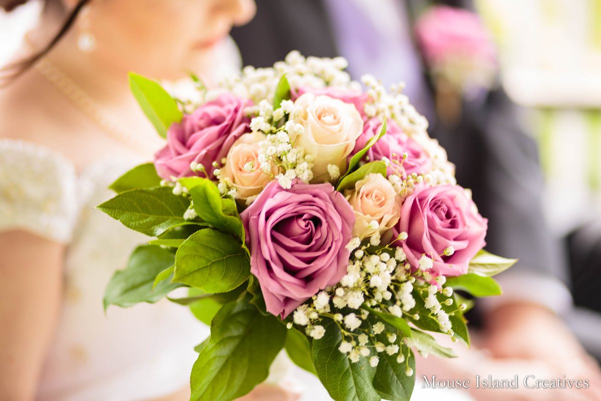 We are booking 2020 weddings right now! Dates fill up fast, so reach out today to see if your date is available! #weddingseason #2020weddings #weddingphotographer #mouseislandcreatives #engaged #husbandtobe #wifetobe #lgbtq #weddingphotos #weddingbouquet #weddingflowers