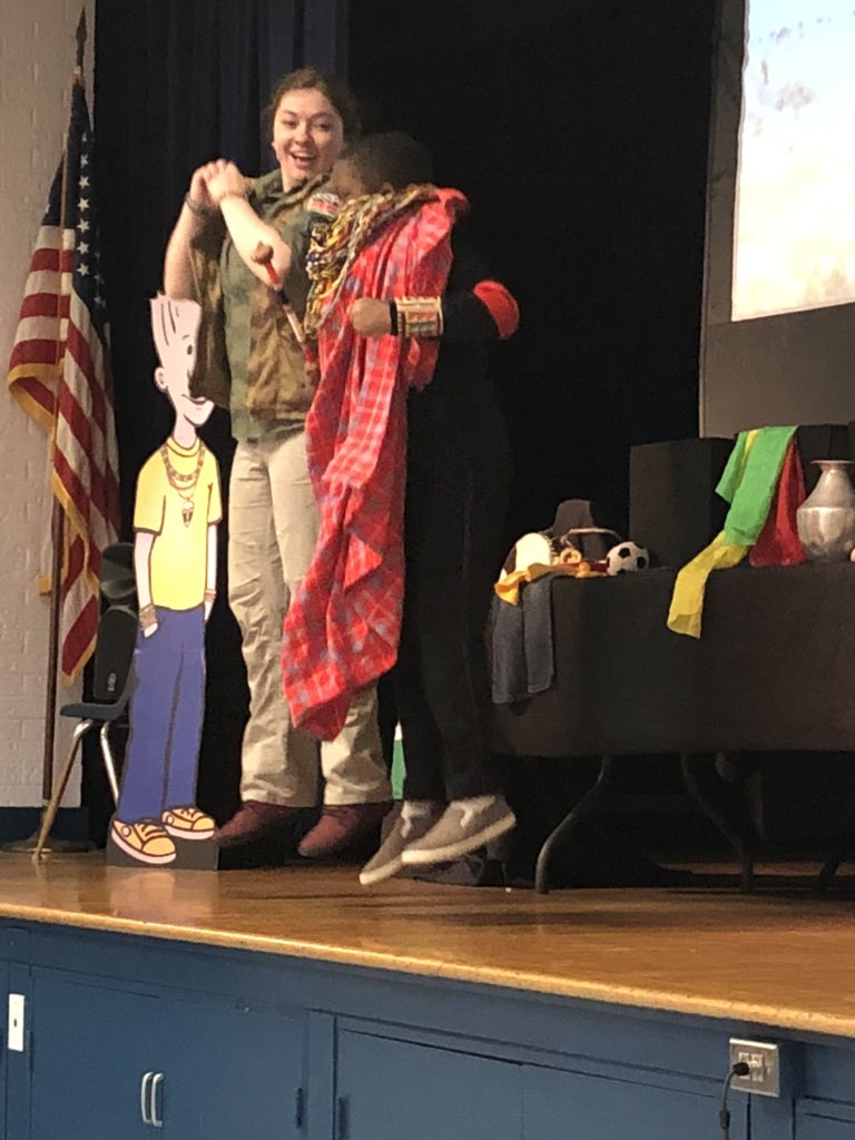 CounselorLoper's tweet photo. Katie with the NED Show Kindness Adventure came today for Red Ribbon Week - kindness rocks! https://t.co/Xd9qbPgURW