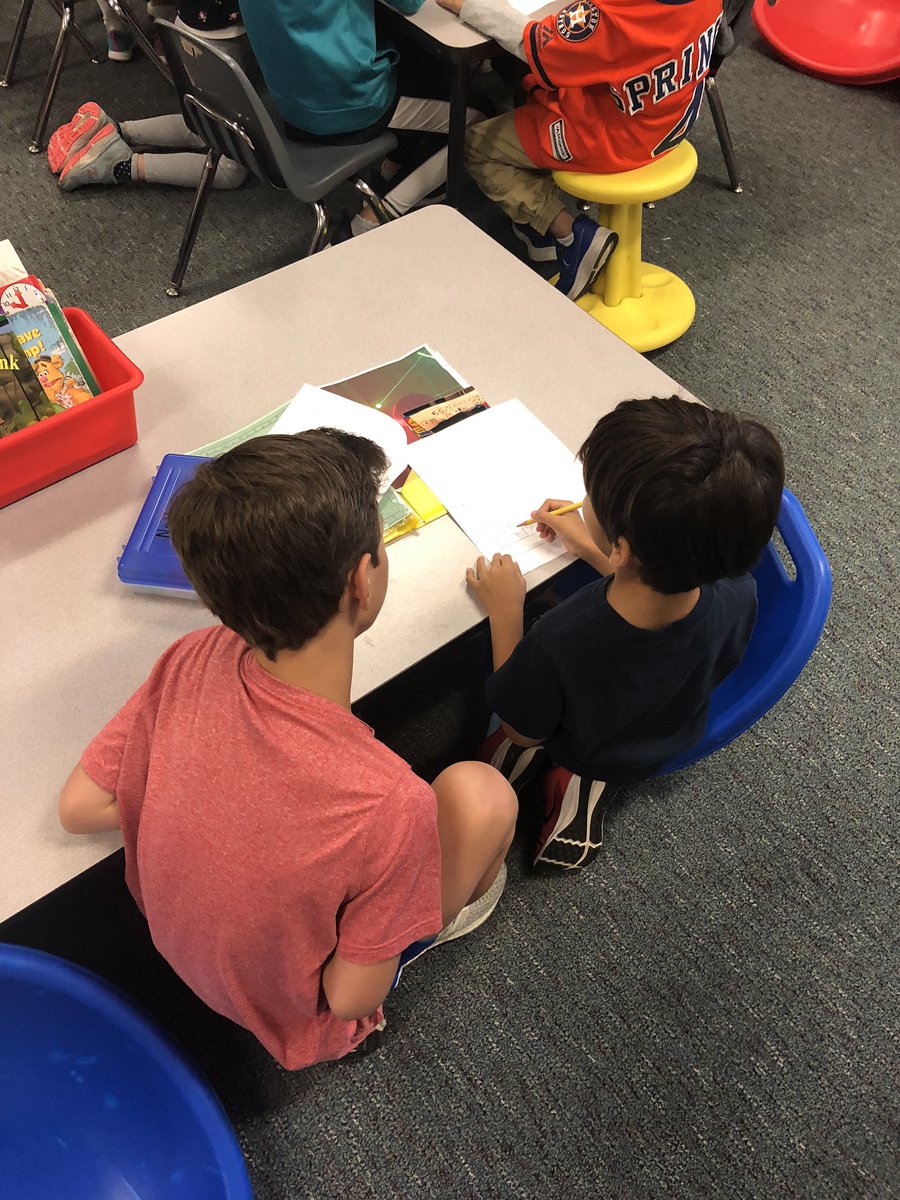 kinardmde's tweet photo. “When writers talk about their writing, they can talk about what they are making, what they are proud of and even what is tricky.” ✏️ #UOS #Kindergarten #4thgradeguests #writersworkshop @MDEsbisd @TCRWP https://t.co/tLrWGBZ1Rw