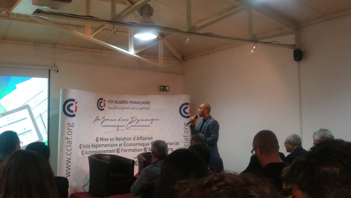 WalidAitSaid1's tweet photo. #MarketingDigital quel rôle pour améliorer son #business avec @anismaachi de #renaulutalgerie #Insag #MBADMB #Algérie https://t.co/mLTzGBzDse