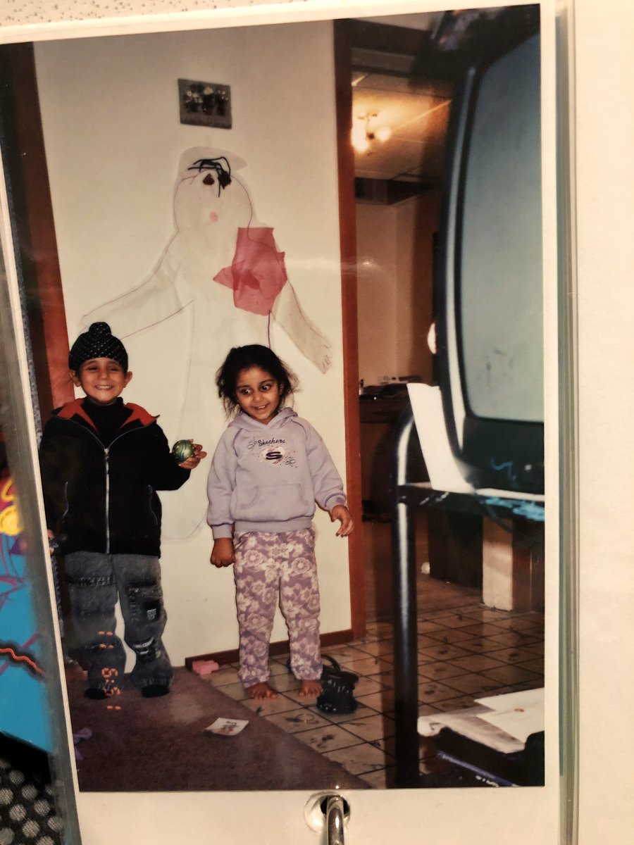 sureetie's tweet photo. hi twitter. when i was 2-5 i used to live in the shrewsbury, ma area and was best friends with this boy, but i moved to a diff state and we lost contact. i don’t remember his name, and i know this is a long shot but pls rt to help me find him 😭 https://t.co/Pd3z7zm7Ht