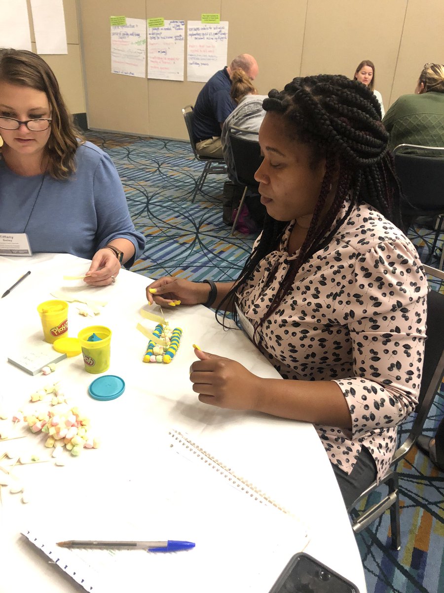 Emily Jarratt tweet media