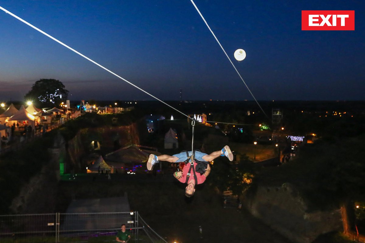 ExitFestival's tweet photo. Throwback to this upside-down zip-line slide at #EXIT2018! 💪🎇
Ko je iskoristio priliku da tvrđavu vidi sa visine? 😎 https://t.co/AOojnPszx1