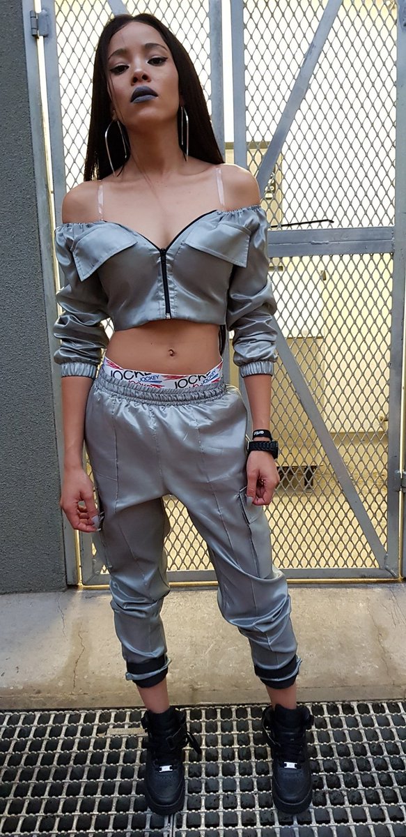 DjCandii's tweet image. Outfit = @20fixTrends 
Event = #LYFE