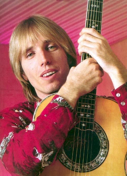 A very belated Happy Birthday to Tom Petty! I always regret not seeing him in concert! 