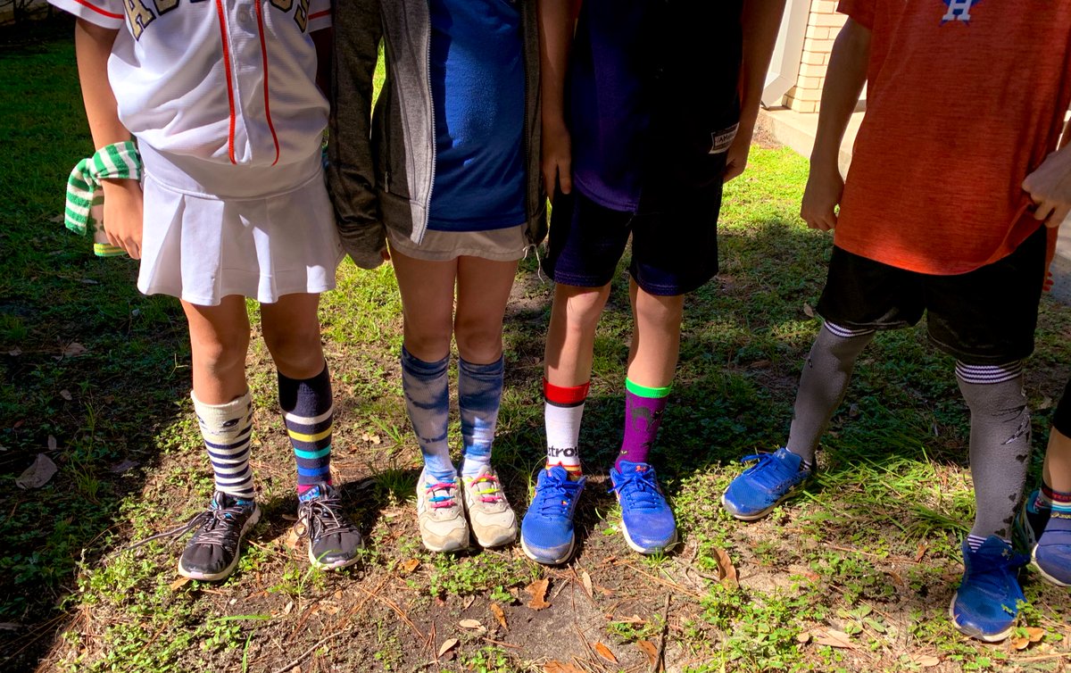 bhe_lions's tweet photo. Red Ribbon Week! Today we are Socking it to Drugs! 🧦 #BHELearns https://t.co/s4slZ8HNy4