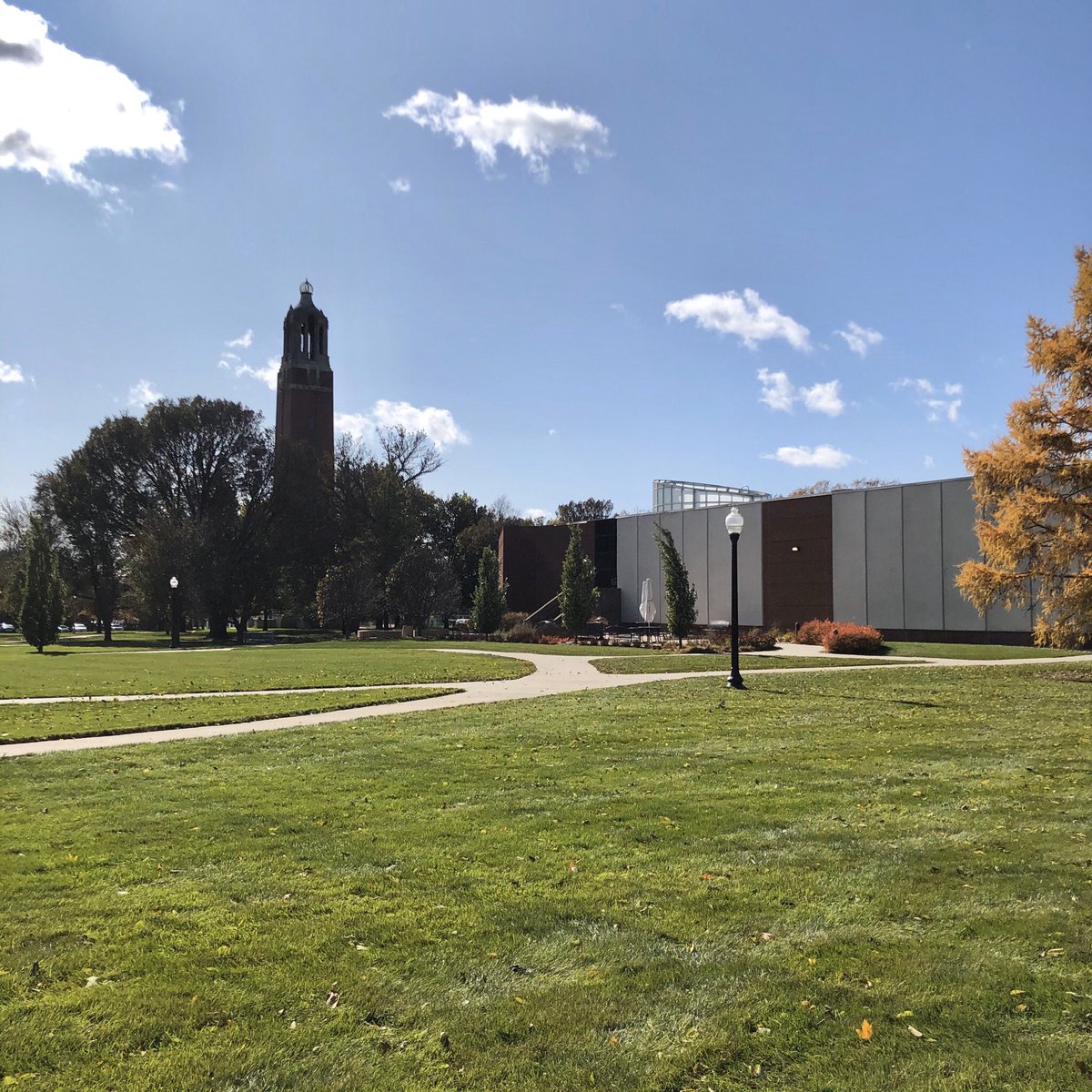 SDState's tweet photo. Get ready, Jackrabbit Nation! @CollegeGameDay will be broadcast live from the College Green on the #SDState campus. We can’t wait to see our campus filled with the greatest fans. 🐰💙🏈#BringTheBlue #DakotaMarker https://t.co/cuTrnByj5I