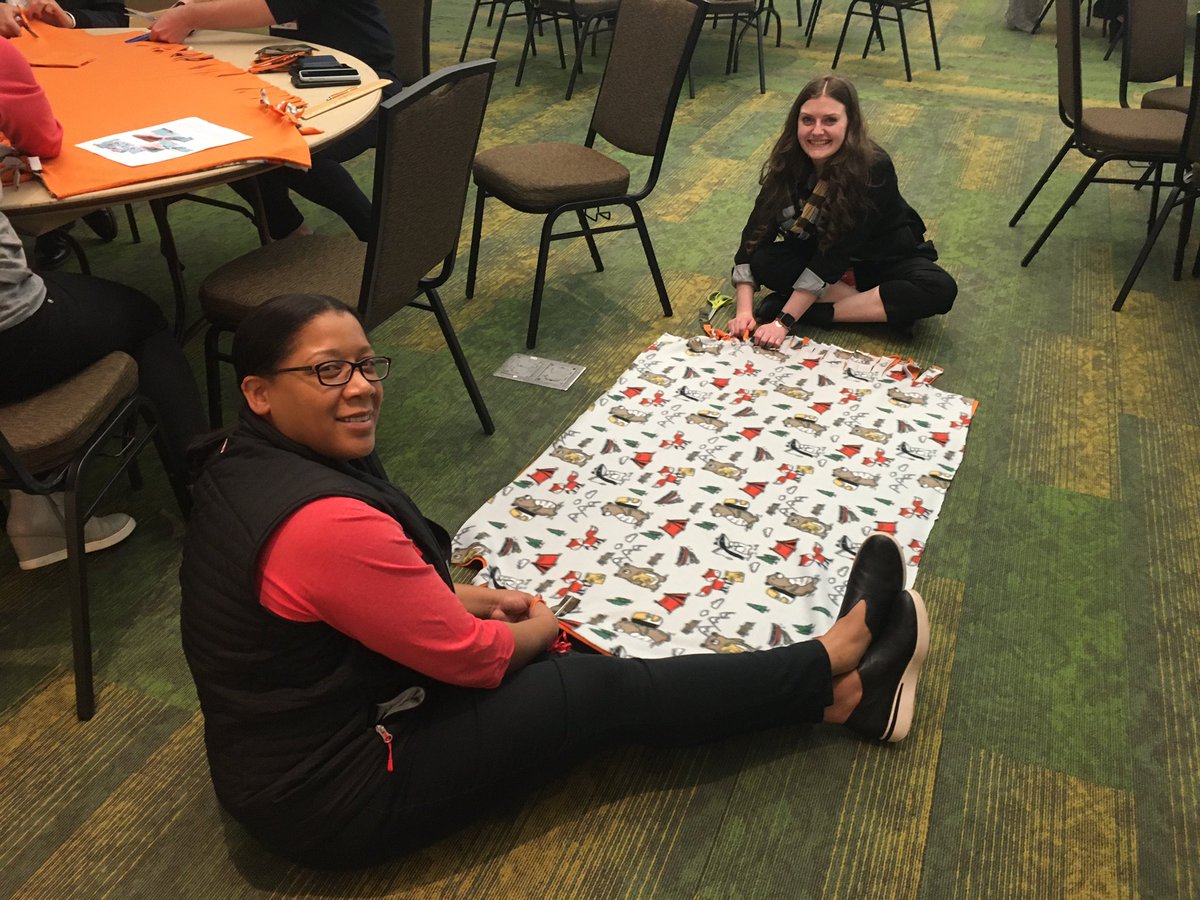 ITAGroup's tweet photo. Volunteer opportunities are a big part of the #itagroupsummit this year, featuring projects to benefit @BidwellDSM, CISS, @alsassociation &amp; @orchard_place! #volunteer #community #IgnitedAsOne https://t.co/gYsgZReCX8