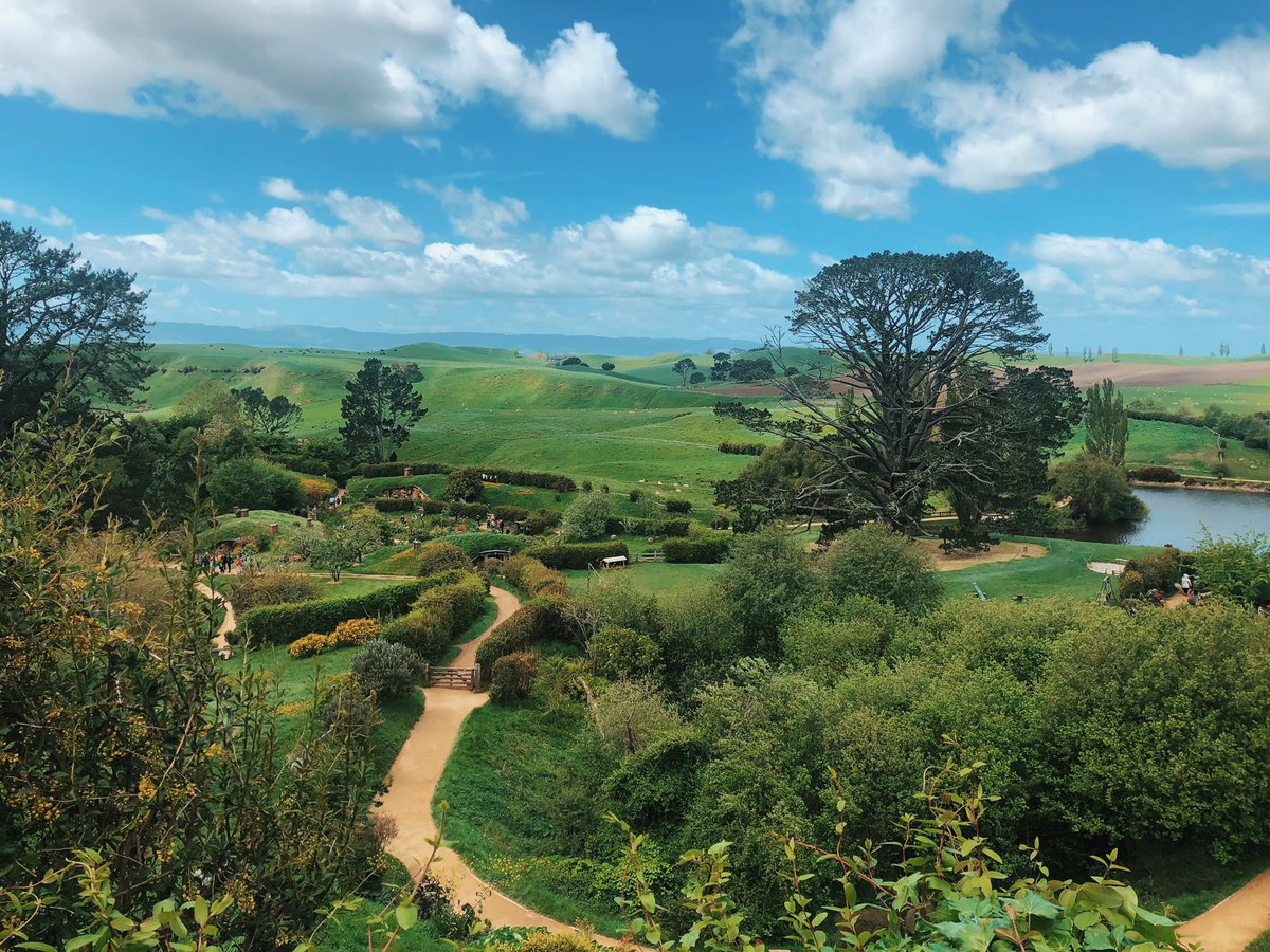Do you remember the Shire, Mr. Frodo? It'll be spring soon. And the orchards will be in blossom. And the birds will be nesting in the hazel thicket. 😭😭😭 @HobbitonTours #hobbiton