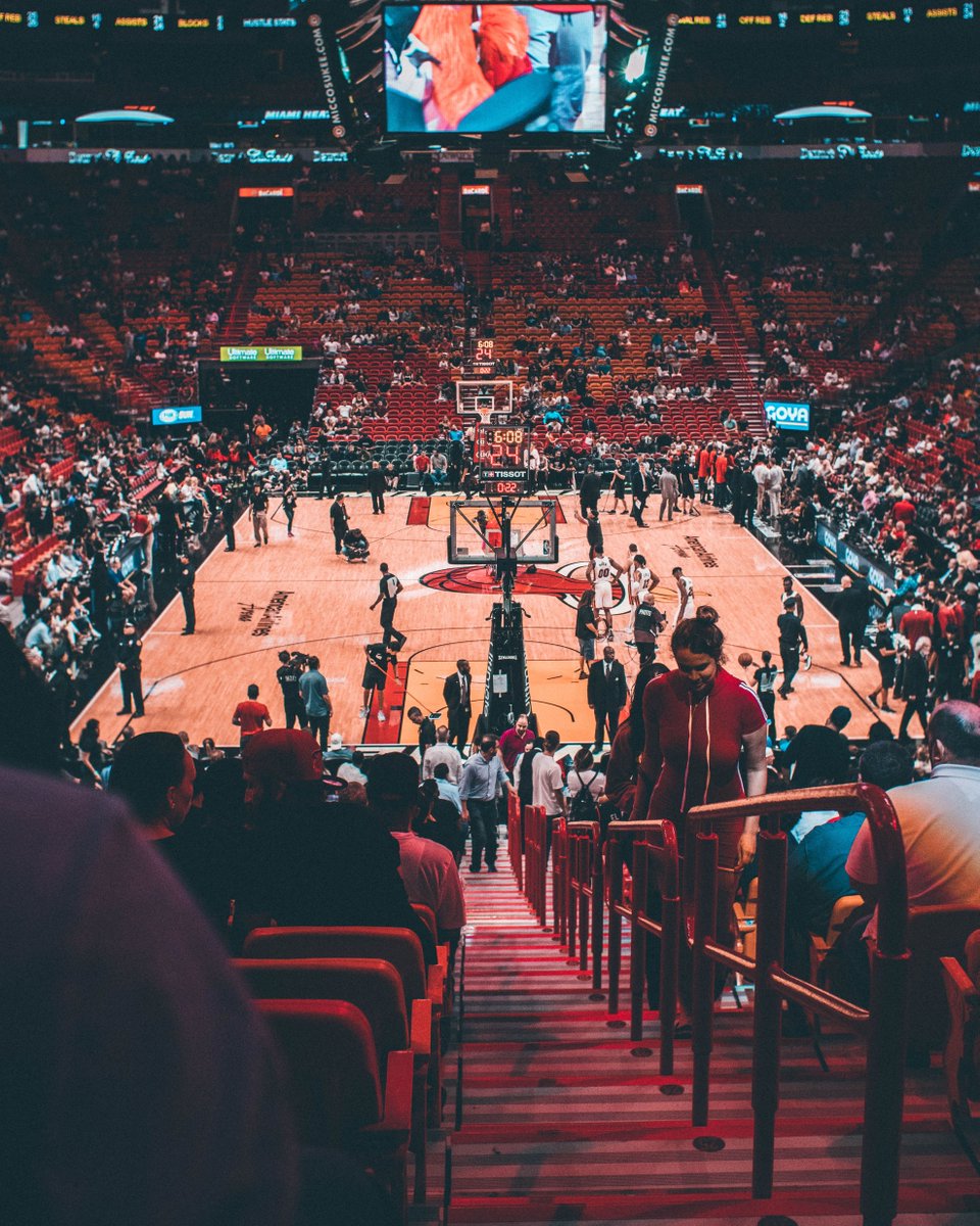 OvertimeConvos's tweet photo. 2019-20 NBA Awards and Season Predictions

With the 2019-20 NBA season upon us and many changes occurring during the offseason, we predict final standings and award winners for the upcoming season.

#JoelEmbiid #LosAngelesLakers #StephenCurry #NBATwit https://t.co/ouYxfBSf69 https://t.co/6rzbN1TgTi