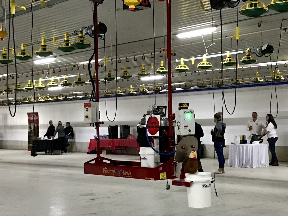 BaxAudioVideo's tweet photo. Perfect Fall day to attend this successful #openhouse today at the Reiner family. Great turnout, good food, and the newest technology in the #canadianpoultry industry. Congrats again to the Reiner family! #Agtwitter #chickenfarmers #Aginnovation #Ontag https://t.co/4yRtLN1NHK