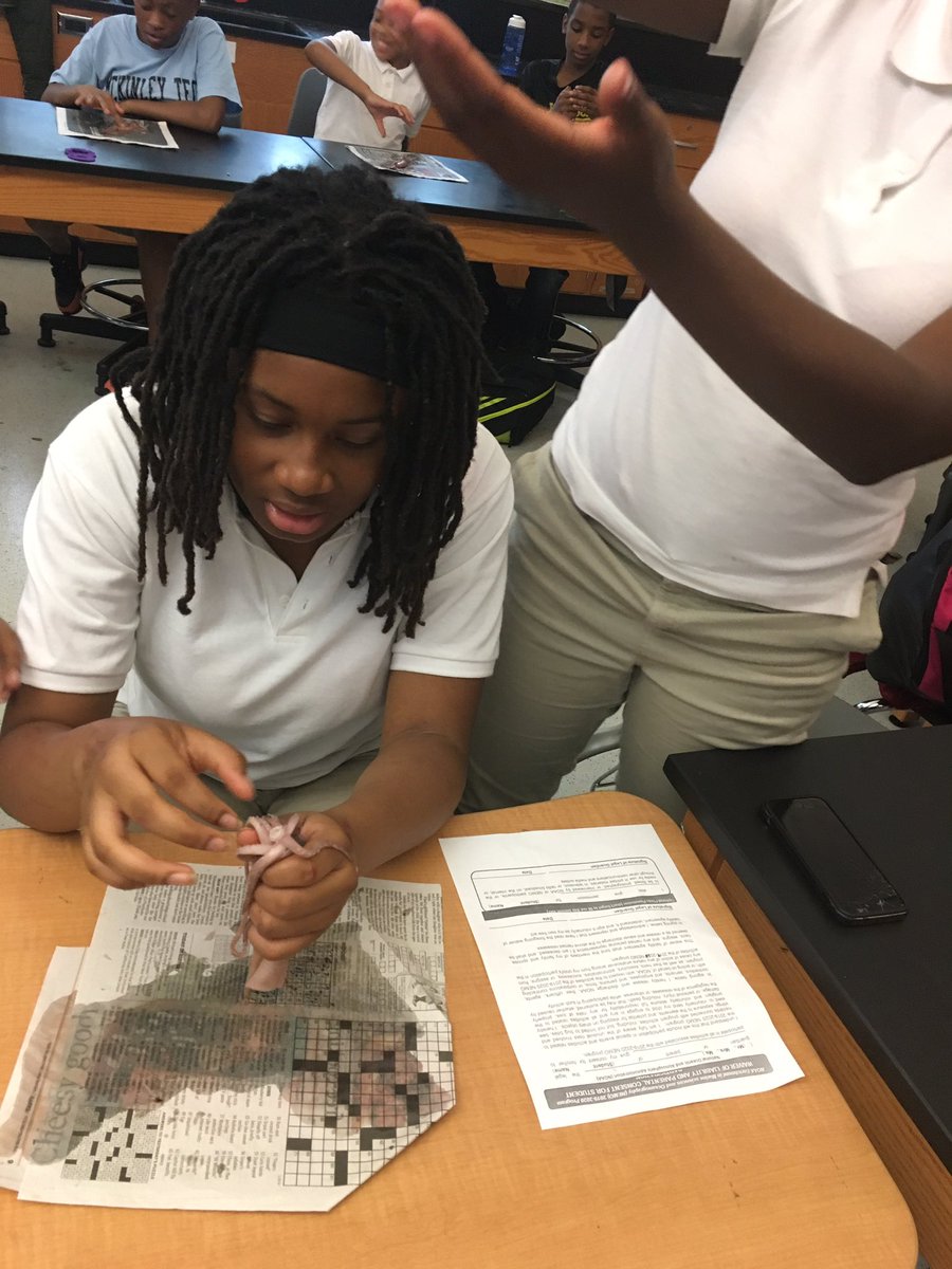 McKinleyMiddle's tweet photo. NEMO students are dissecting squid with the Baltimore Aquarium today. #stemeducations #dcps #baltimoreaquarium @NOAA https://t.co/IGcRNHTRij