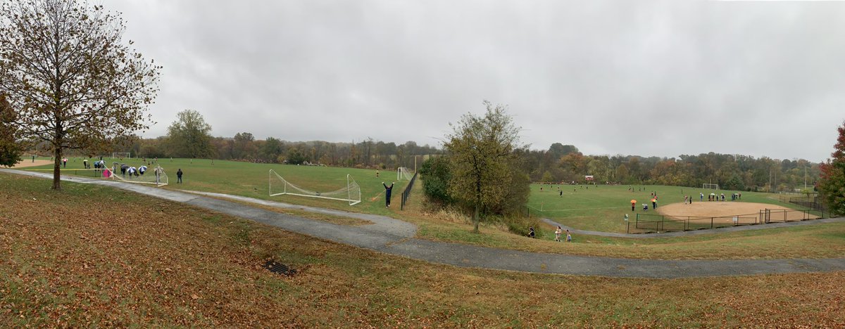 fugettsports's tweet photo. A split with Oxford but fun soccer in the rain. https://t.co/CfxqnURIYh