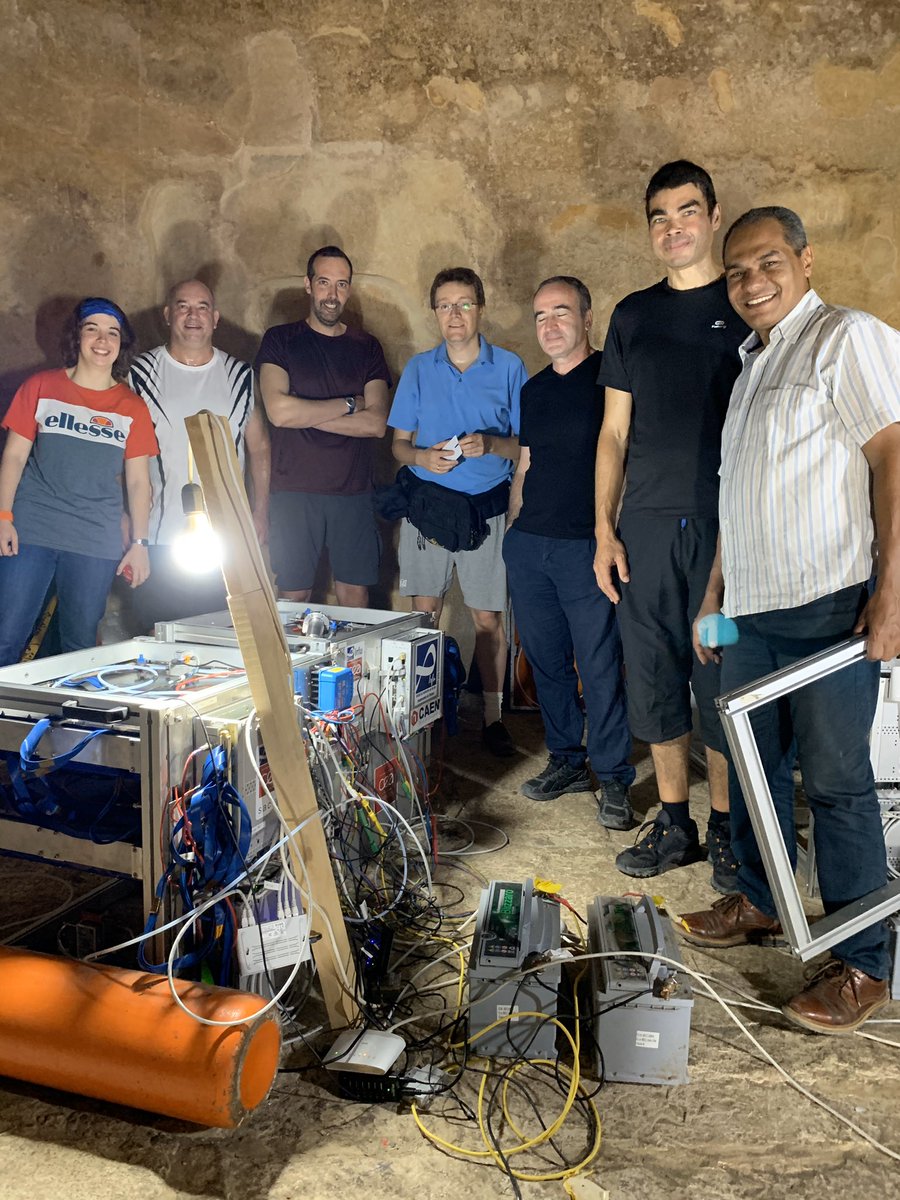 MehdiTayoubi's tweet image. After nearly one year and half, at the top and the bottom of the Great Pyramid’s Grand Gallery, acquiring millions of muons data, it’s time for the telescopes to be moved to another place and to welcome Marion from @CEAIrfu in the #ScanPyramids team !