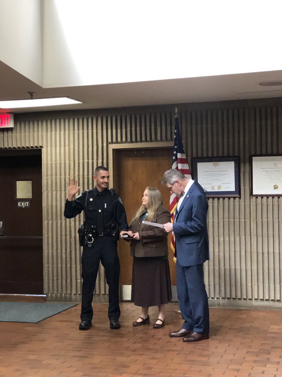 BurlingtonNC_PD's tweet photo. The Burlington Police Department welcomes Michael Medley to the family. We are excited to serve with you. #LawEnforcement #SwearingIn https://t.co/d3doaGsgEc