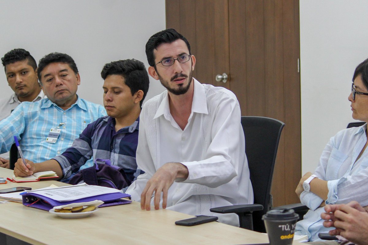 MilyRomeroYuc's tweet photo. En @MovCiudadanoYuc trabajamos de la mano de la ciudadanía para una mejor #movilidad en nuestro estado.
Hoy nos reunimos con el Grupo Multidisciplinario.
@MovCiudadanoMX @DanteDelgado @AyuntaMerida @uady_mx @RodriVazquezz #UniversidadMarista #CicloTurixes #Amfomy #Minis2000 https://t.co/AGjuQy5TAu