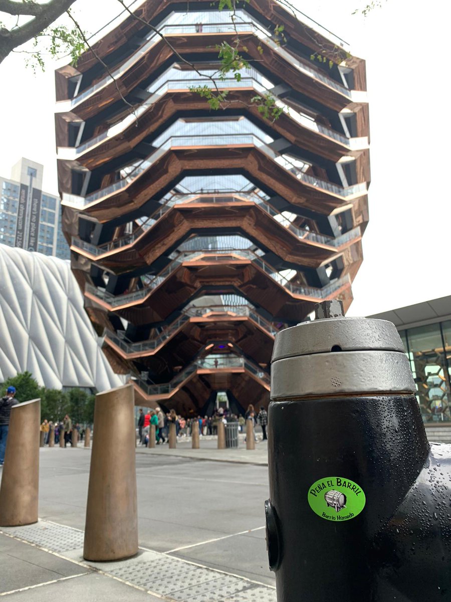 #BarrilerosViajeros
¿A ver dónde está nuestro peñero?
#leonesp #ViajarMeHaEnsenado