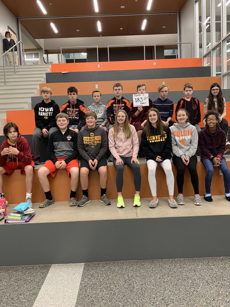 KateGordon83's tweet image. 1st hour 8th graders working on that 40 Book Challenge. Quarter 1 complete! @SolonCSD @MikeHerdliska @scsdlibraries