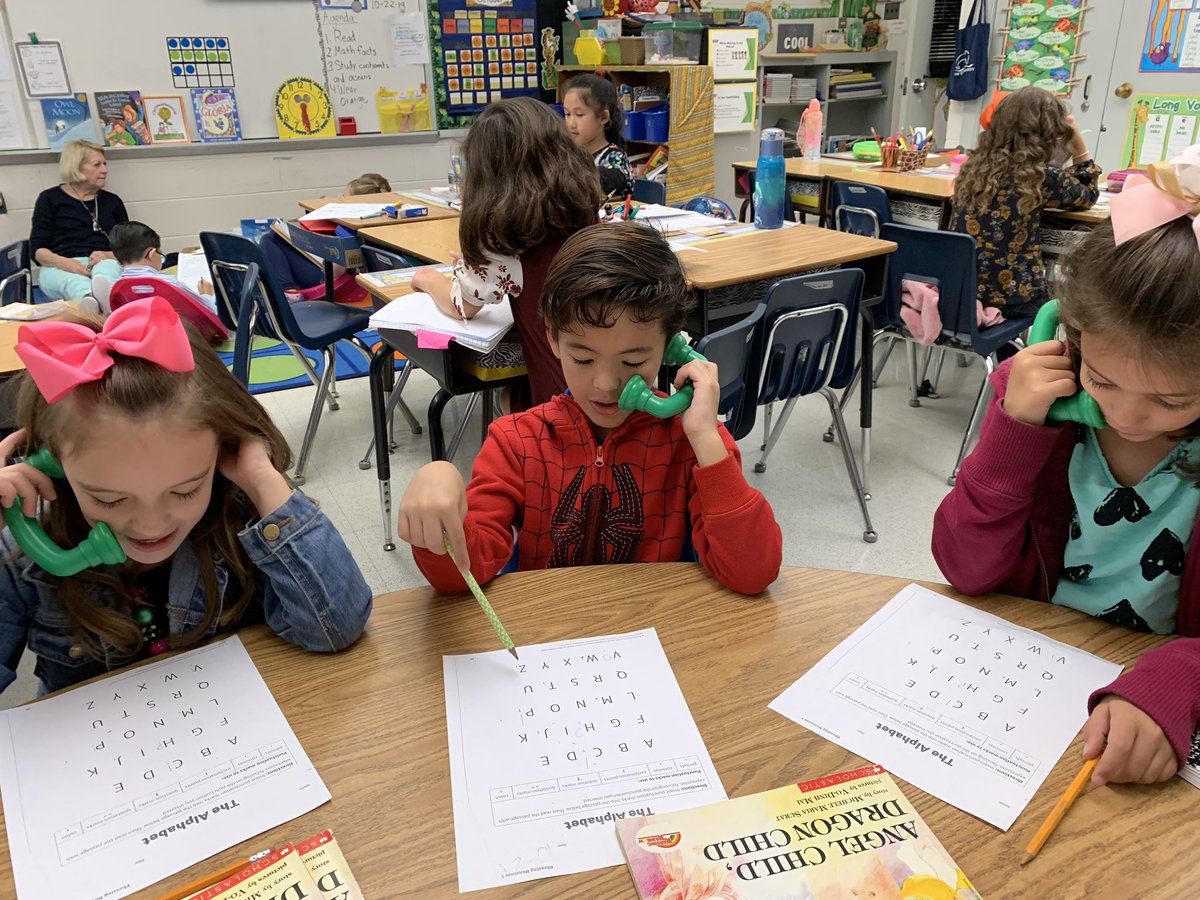 BrookeBultman's tweet photo. Literacy groups practice rhyming with Four in a Row, work on beginning blends and digraphs with slide boards, and practice fluency skills. @shutton22 @KingofReading31 @DareDolphins #DESengaged https://t.co/Z40ESYIhR9