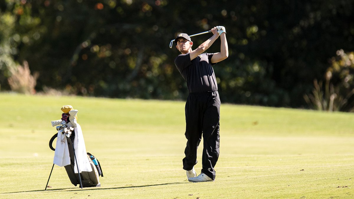 Preston Topper led the Owls to a sixth place finish at the Pinetree Intercollegiate. Topper finished tied for eighth at 4-over par 220. 

Recap : bit.ly/2N7lWYH 

Photos :  bit.ly/2pKNoTS

#OneKS