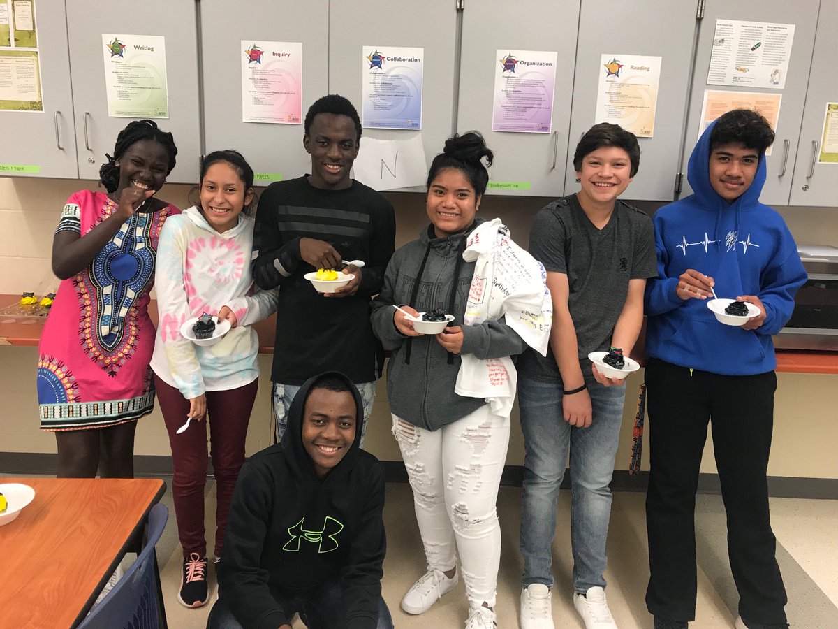 Celebrating our last class with a moving Spartan!  ia pwosituk (Chuukese to English translation: I (will) miss you!) 💙💛 #Spartan_Strong ⁦<a href="/MurielBattleHS/">Battle High School</a>⁩ <a href="/CPS_EL/">CPS EL Dept</a>