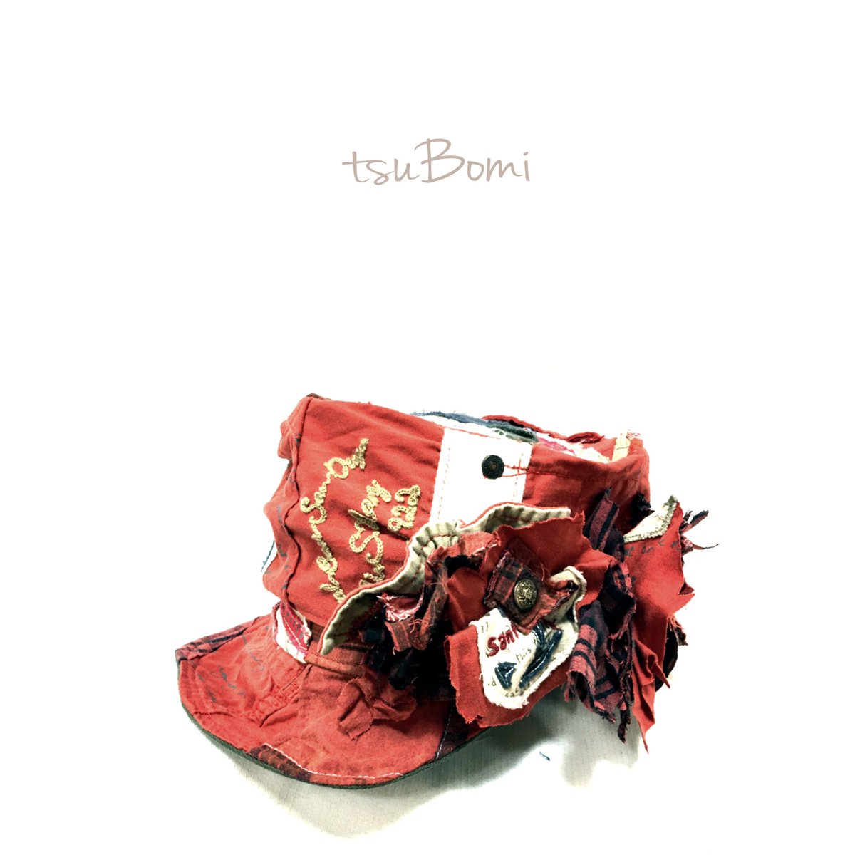 kaya1209's tweet image. new brand ✨
   帽子デザイナー＊tsuBomi＊
〜本日新作の入荷です！

terracotta check mix cap 
(内径59㎝程)
"装飾は取り外し可"

#patchworkcap #ライブ #衣装 #リメイク好きな人と繋がりたい #帽子好きの人と繋がりたい #帽子デザイナー #テラコッタ #チェック柄