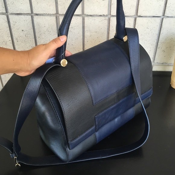 So good I had to share! Check out all the items I'm loving on <a href="/Poshmarkapp/">Poshmark</a> #poshmark #fashion #style #shopmycloset #izod #fulltilt #maxmara: posh.mk/BBxp6xk5L0