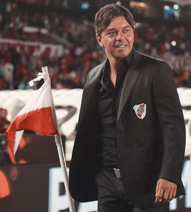 mundotvpe's tweet photo. El Muñeco Gallardo contra Boca en rondas KO:

➔ Semifinales Sudamericana 2014: AVANZÓ RIVER.
➔ Octavos Libertadores 2015: AVANZÓ RIVER.
➔ Supercopa 2017: RIVER CAMPEÓN.
➔ Final Libertadores 2018: RIVER CAMPEÓN.
➔ Semifinales Libertadores 2019: AVANZÓ RIVER.

CLIENTAZAZOS. https://t.co/cbgcregBcz