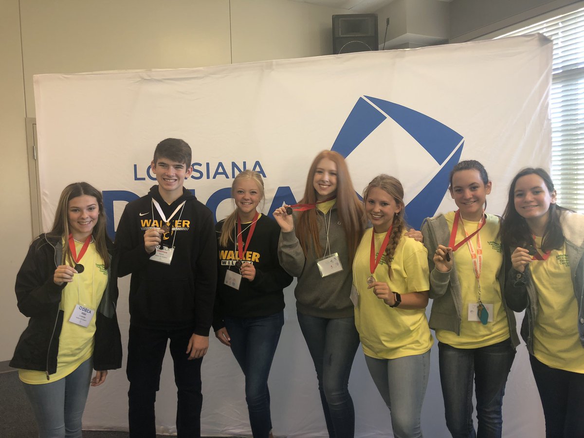 WalkerHighDECA's tweet photo. Some pictures from Fall Leadership! We had so much fun! Thanks for having us!!! @louisianadeca https://t.co/aOF953OmEb