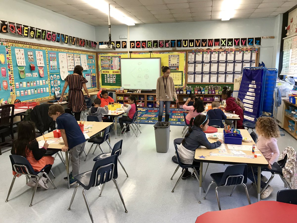 Brook Avenue School tweet media