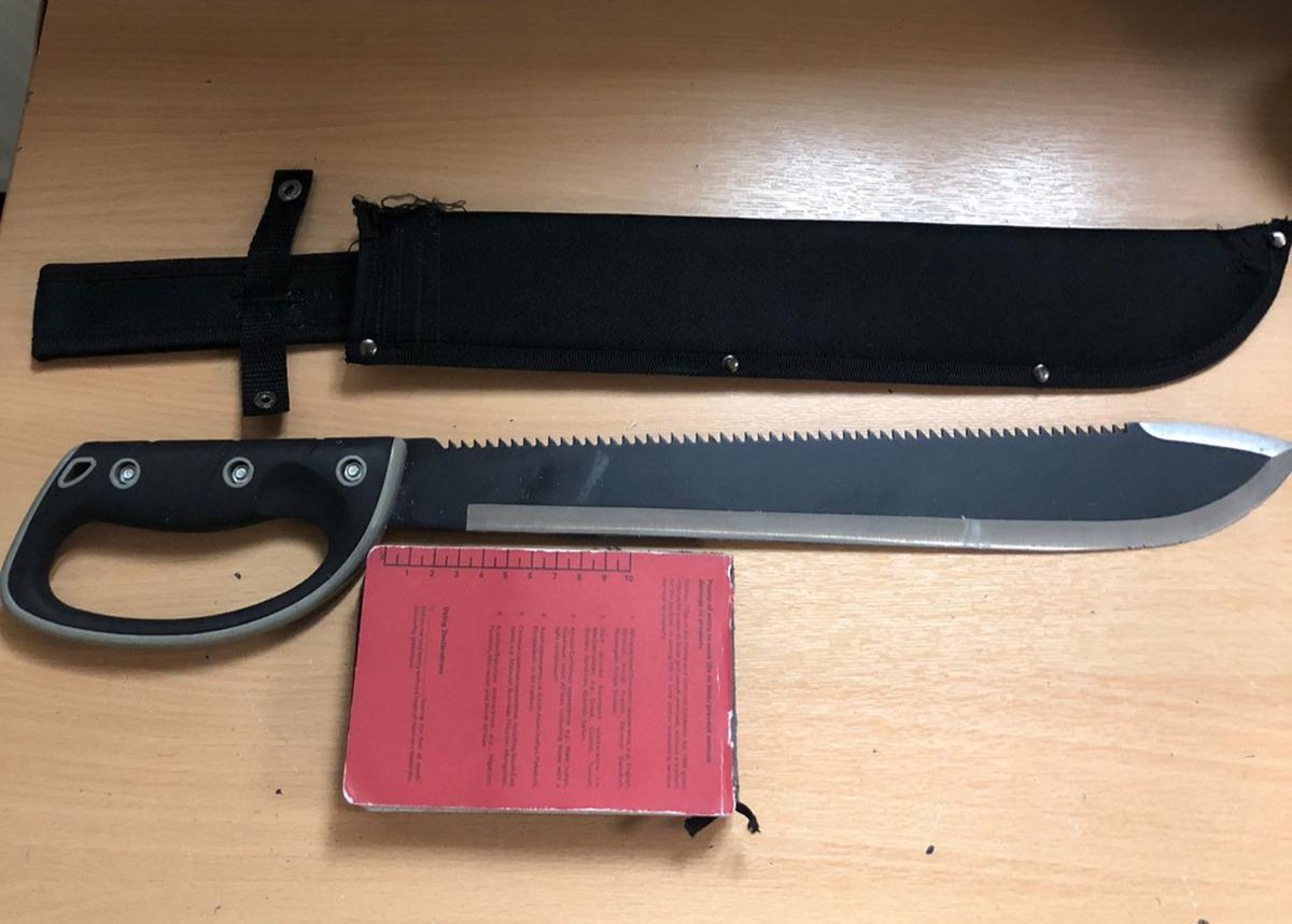 Officers were called to reports of youths with knives in Rowley Way NW8. A group fled on police arrival; after a search of the vicinity this weapon was found and seized. Potentially another life saved. #BTeamCamden