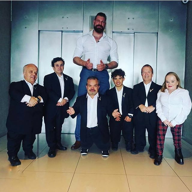 Terrebelius's tweet image. #MeAtwork for a #movie for @kalvijn with @thedutchgiant and colleagues from @dkopcasting #actorslife #lovemyjob ift.tt/31Hj6i5