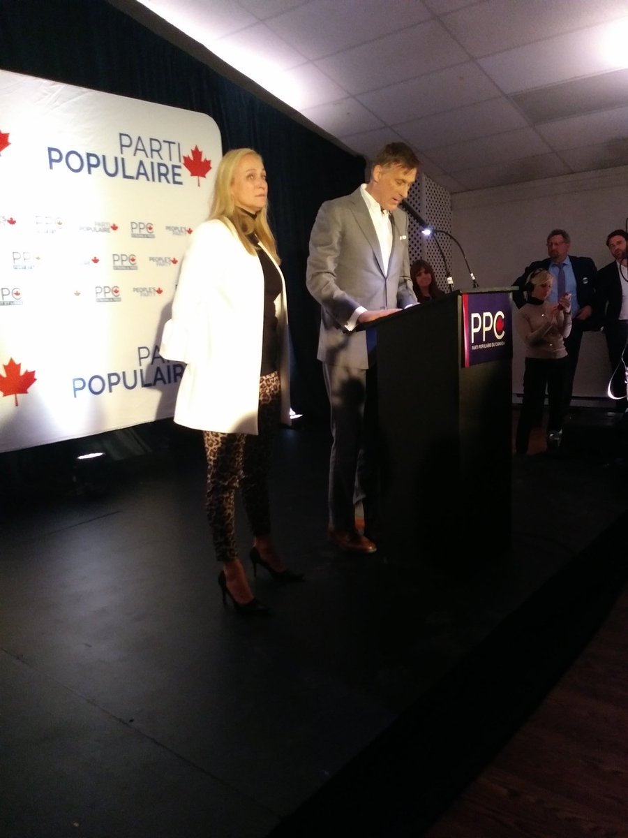ChloePpc's tweet photo. Merci @MaximeBernier de vous battre pour notre pays, la bataille est perdue mais la guerre continue! On reste fort et libre.
#CanadianElection #CanadaElection2019 #PPC #MaximeBernier https://t.co/zS126HMTGw