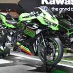 20世紀のあの興奮をもう一度!4気筒「ZX-25R」が登場!