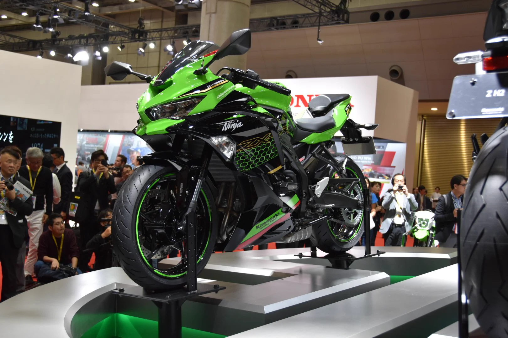 20世紀のあの興奮をもう一度！4気筒「ZX-25R」が登場！