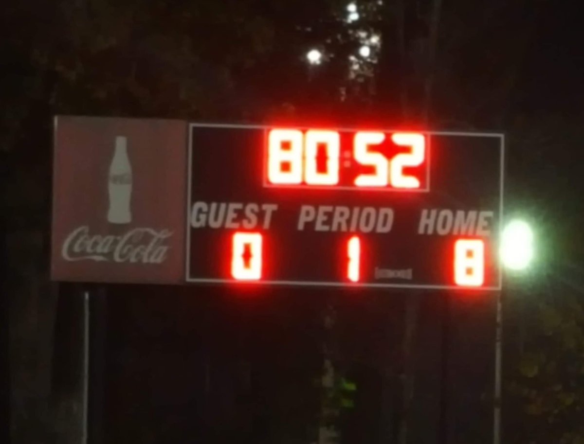 YAY, our High School GIRLS SOCCER WON their Region Semifinal game tonight vs Huntland! ❤⚽️🦅 #GoLadyEagles  #SMMHSsoars 
⚽️ Signal Mountain will host the Region Final at 6:30pm on Thursday. #FlockUp 

> Photos from tonight's game uploaded soon on the SMMHS Soccer Facebook page.