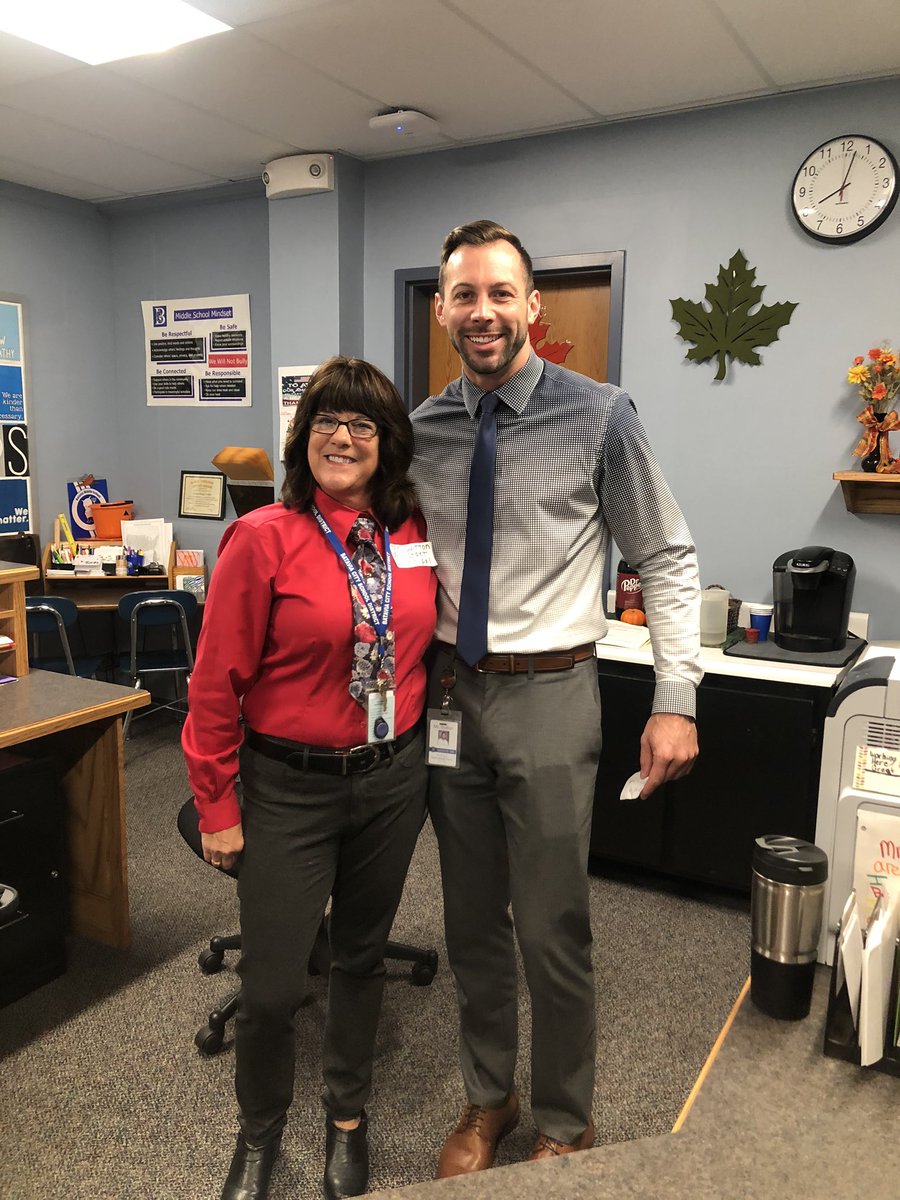 CounselorsBMS's tweet photo. I love this too much!  Mrs. Hall dressed to impress with Mr. Sutton today!  @BrianPSutton @BataviaMiddle https://t.co/1qJHTeXrZW