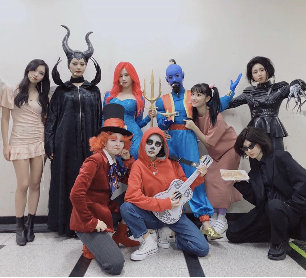 韓国情報サイト Manimani 今年の Twice ハロウィン仮装はこちら 毎年クオリティの高い仮装に ファンも驚きですよね Apeach87 ハロウィン仮装 韓国アイドル ハロウィン