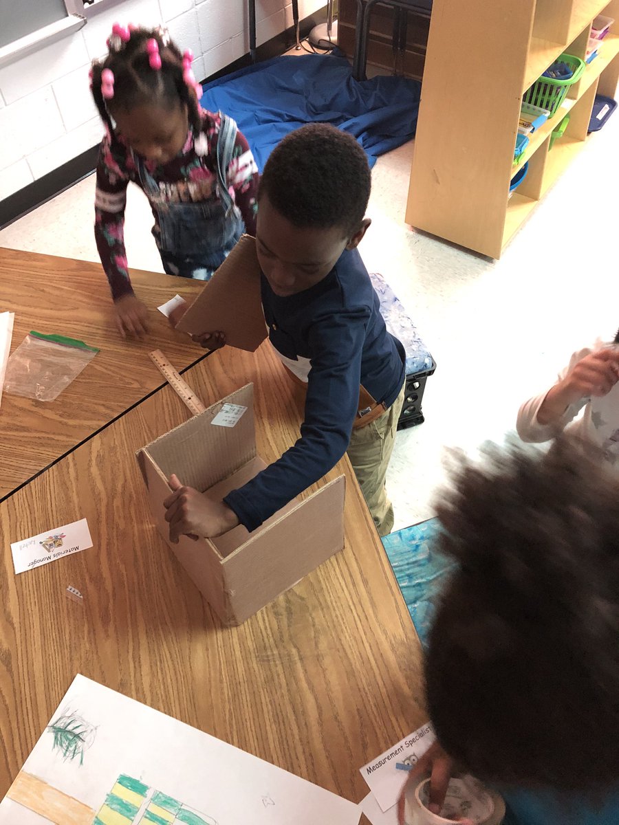 AngelAl97118471's tweet photo. First Graders are putting into practice all they have learned about communicating, collaborating, and group roles to build prototypes of their Little Libraries.  We are so proud of our work.😊@ProudCardinals https://t.co/O6I0Jg4MZs
