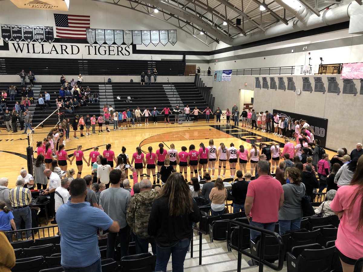 Willardvball's tweet photo. It’s a sweep for Willard over Branson tonight for all our teams on Senior night!!🎉🙌🧹🧹🧹Varsity wins in two: 25-13, 25-20 for a Central Ozark Conference Title!! 👏👏@WillardSports @Willard_HS @willardschools @OzarksOzone @scoreboardguy https://t.co/sHgrhLRPUJ