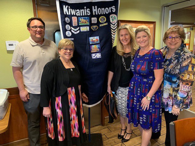 Thank you <a href="/Kiwanis/">Kiwanis</a> Mission Viejo &amp; Congrats to grant winners <a href="/DPPatriots/">De Portola Patriots</a> @CordilleraSVUSD &amp; Montevideo Elementary! 👏🎉