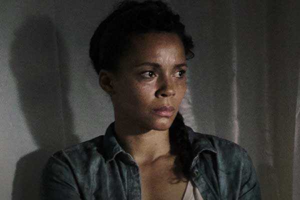 Happy 46th birthday to Carmen Ejogo, star of IT COMES AT NIGHT, ALIEN: COVENANT, and more! 