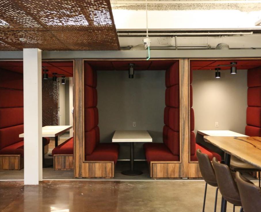 perkinswill_NC's tweet image. Congrats to @TabbrisCo #Charlotte on their grand opening! Our design blends the edginess of SouthEnd and the history of the Lance Cracker Factory. Check out the new agile coworking space and speakeasy-inspired event area: bizj.us/1pzu94 @CBJnewsroom