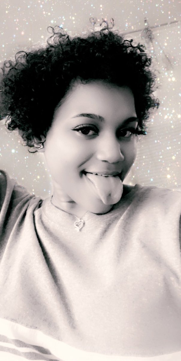 Onewaytink's tweet photo. Left For A Min , Came Back A Badder Bitch 😍😋 https://t.co/SS1yIiYMkH